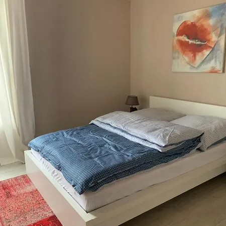 Casa vacanze Beautiful Near Airport 3 Kelsterbach