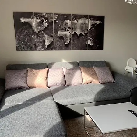 Beautiful Near Airport 3 Casa vacanze Kelsterbach